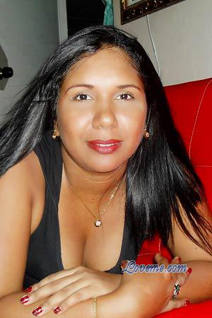 123009 - Arleth Age: 41 - Colombia