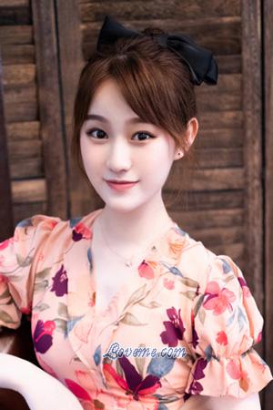 201489 - Wenjing Age: 20 - China