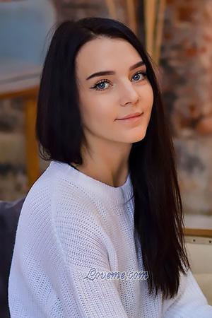 205511 - Alisa Age: 27 - Russia