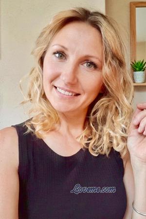 228569 - Oksana Age: 45 - Ukraine
