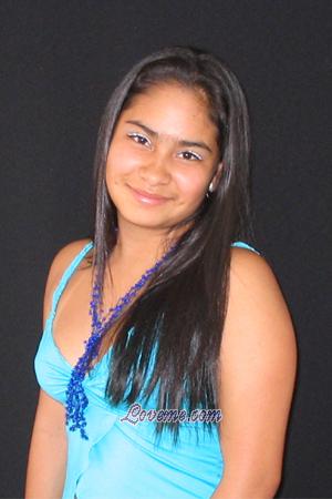 70058 - Erika Age: 21 - Colombia