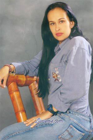 72705 - Constanza Age: 39 - Colombia